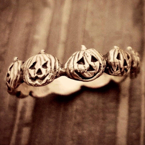 0ff6d2fc4e443ab6789409526bcf601d Wholesale 5PCS Halloween Pumpkin Ghost Face Metal Ring