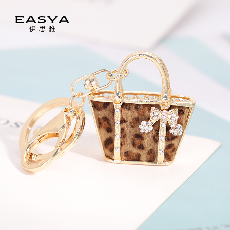 Wholesale Yisiya new creative leopard print small bag shape keychain exquisite car pendant small gift in stock