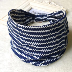 Navy blue wavy pattern