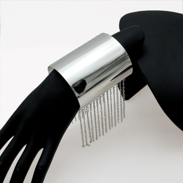 Wholesale Exaggerated Open Tassel Large Glossy Gold Bracelet