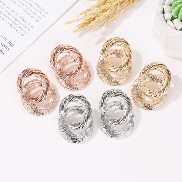 Wholesale Figure 8 Twist Alloy Earrings