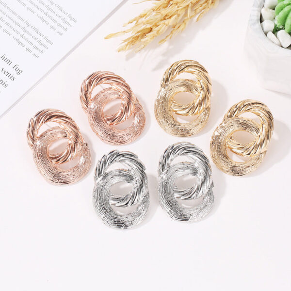 Wholesale Figure 8 Twist Alloy Earrings