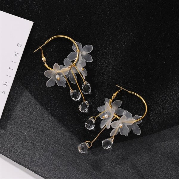 Wholesale Crystal Flower Tassel Alloy Earrings