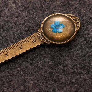 Little Narcissus Blue / Dried Flower Bookmark