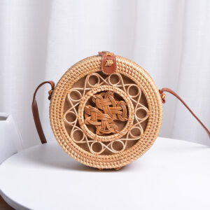 Leather buckle 20*8 Chinese knot flower bone