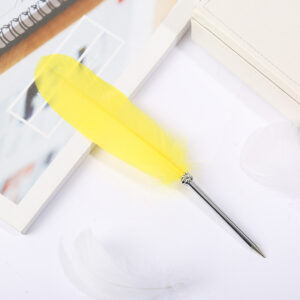 Lemon yellow bright pen ballpoint pen
