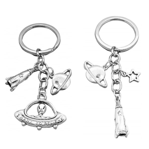 Wholesale Spaceship Rocket Alien Alloy Keychains