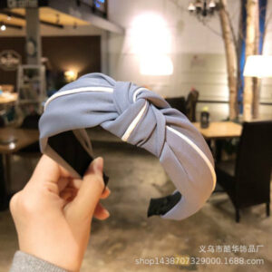 [White Edge] Light Blue