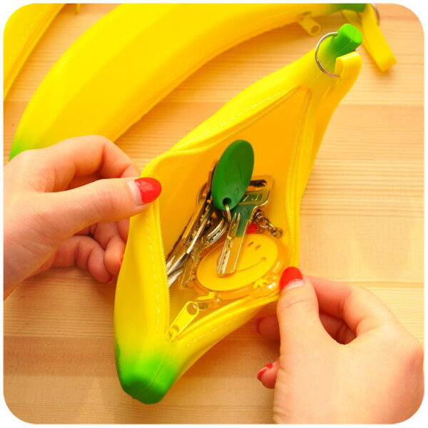 Wholesale Silicone Banana Zero Wallet Key Chain