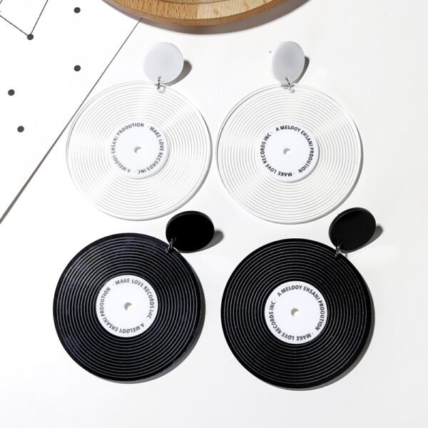 Wholesale Vinyl Round Acrylic Ear Studs