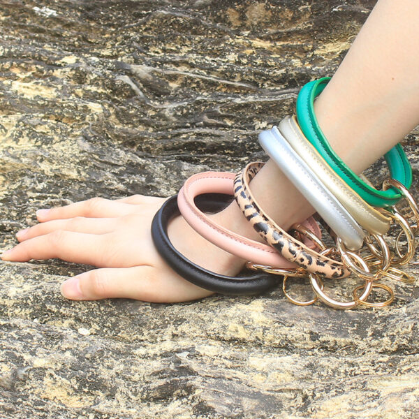 Wholesale Silicone Leopard Print Solid Color Leather Wrist Keychain