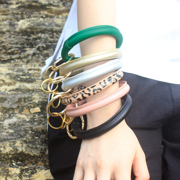 Wholesale Silicone Leopard Print Solid Color Leather Wrist Keychain