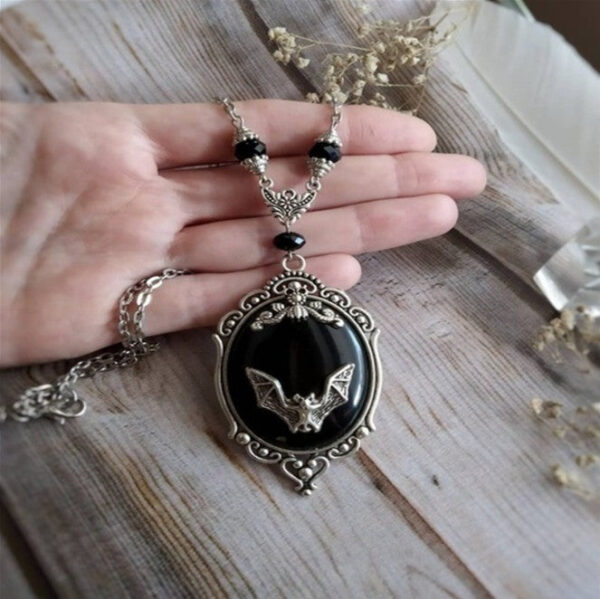 Wholesale Halloween Animal Bat Black Gemstone Alloy Necklace
