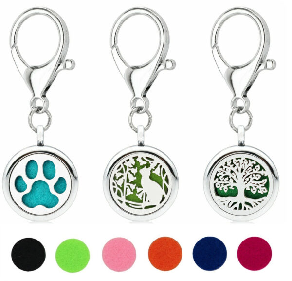 Wholesale 25MM Alloy Dog Paw Tree of Life Hollow Aromatherapy Essential Oil Keychain