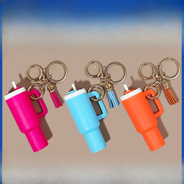 12bc8e9d803e0dc82422d175c640cd9f_d83aef2c-5487-4cde-b8e6-b377da6219f9 Wholesale ice cup can hold lipstick tassel pendant Mini Tumbler Cup Keychains