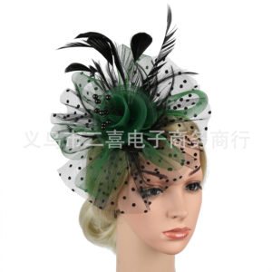 Black yarn Green
