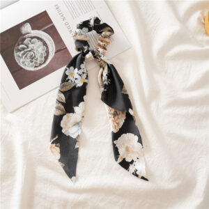 Triangle Flowers Black