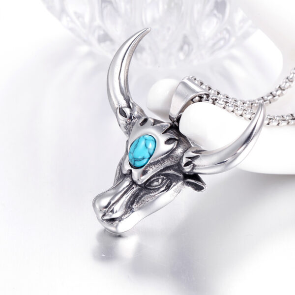 Wholesale New Alloy Turquoise Bull Head Pendant Necklace