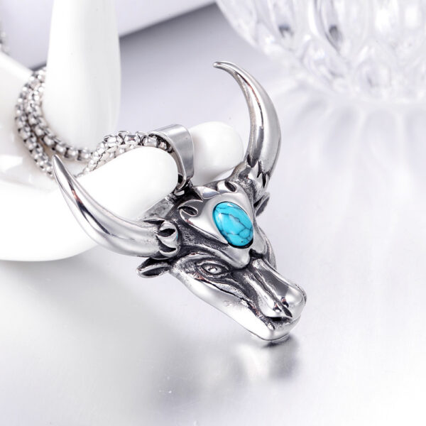 Wholesale New Alloy Turquoise Bull Head Pendant Necklace