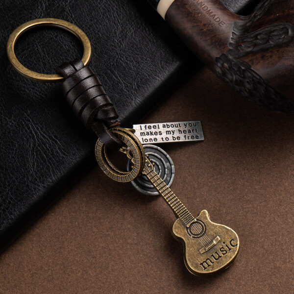 13979547565_1443771958 Wholesale Creative Small Guitar Leather Keychain