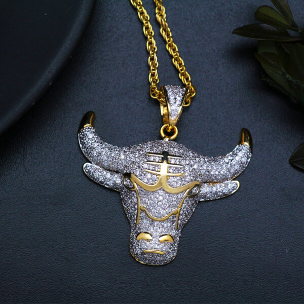 Wholesale Micropaved Zirconia Bull Head Men's Necklace Sweater Chain