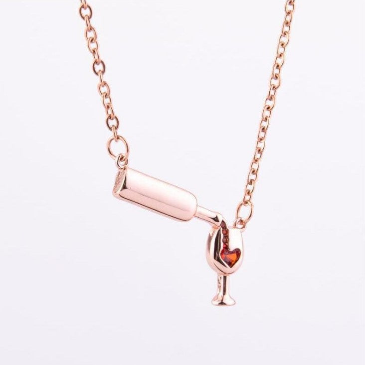 Wholesale Love Red Wine Bottles, Cs, Alloy Necklaces