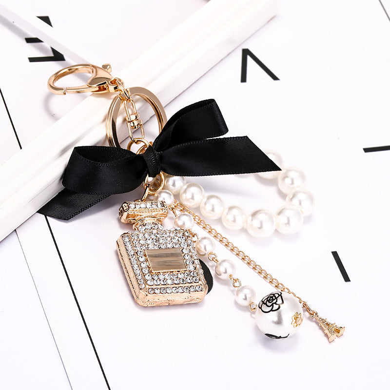 Wholesale Butterfly Pearl Zinc Alloy Keychains