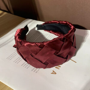 Satin cruciferous wine red