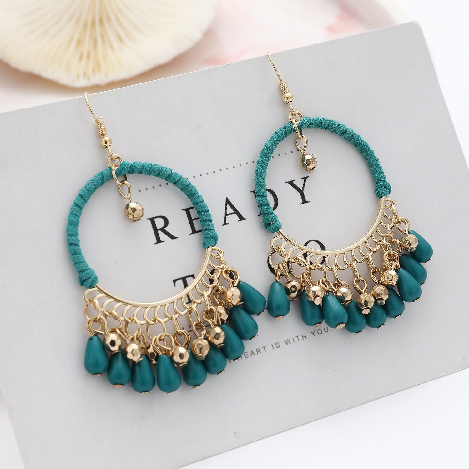 Wholesale Hand Woven Round Water op Tassel Acrylic Alloy Earrings