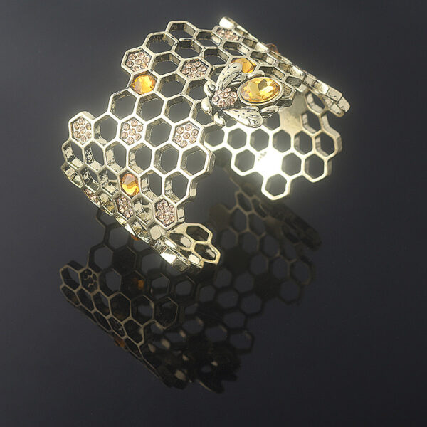 Wholesale Honeycomb Hollow Alloy Bracelet