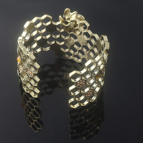 Wholesale Honeycomb Hollow Alloy Bracelet