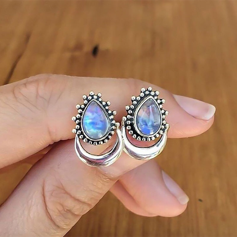 Wholesale Moonstone Vintage Crescent op Pear Shape Gemstone Earrings