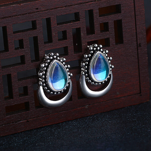 Wholesale Moonstone Vintage Crescent Drop Pear Shape Gemstone Earrings