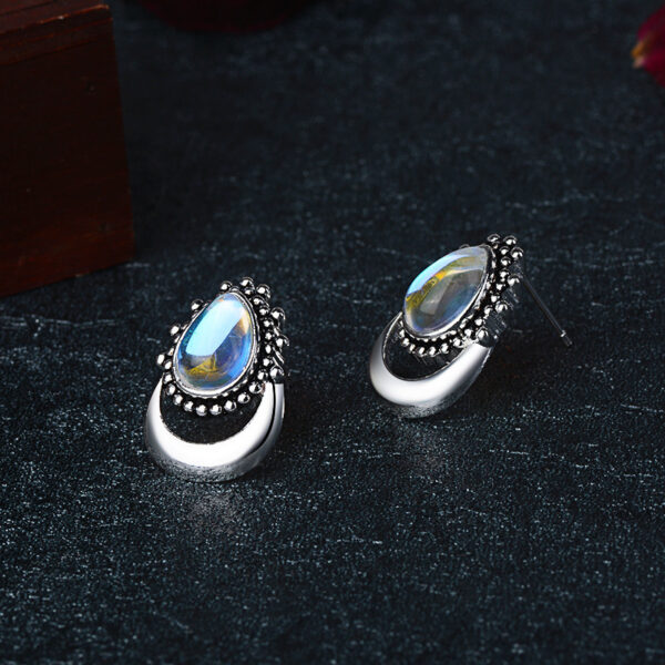 Wholesale Moonstone Vintage Crescent Drop Pear Shape Gemstone Earrings