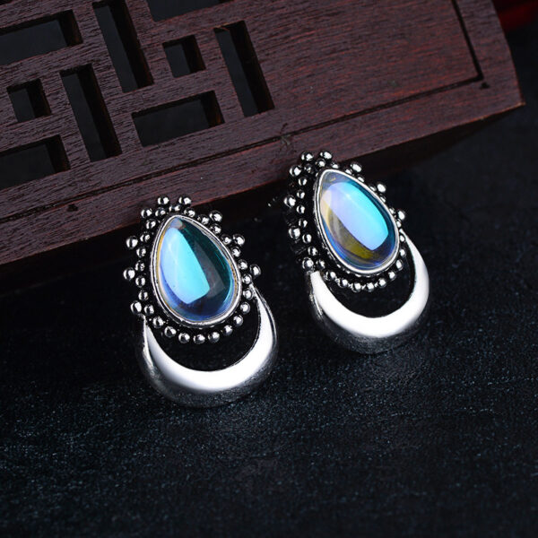 Wholesale Moonstone Vintage Crescent Drop Pear Shape Gemstone Earrings