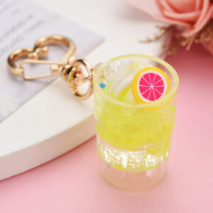 Lemon yellow / Love buckle + fruit milk tea cup