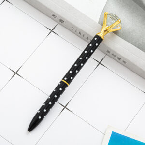 Bullet type 1.0 / Black White Dots