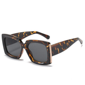 In stock / Leopard Framed Grey