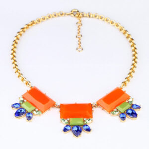 Wholesale Alloy Hollow Flower Pendant Necklace