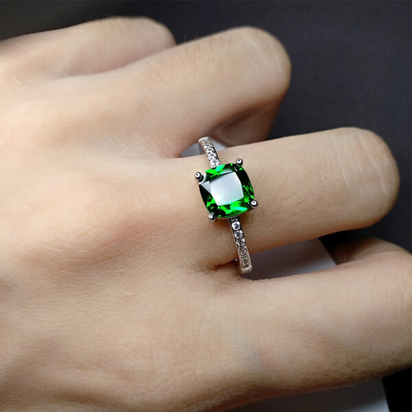 Wholesale Colored Gemstone Moissanite Alloy Rings