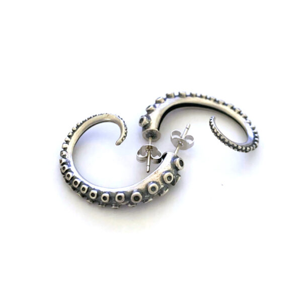 20984733782_1552636939 Wholesale Gothic Octopus Foot Alloy Earrings
