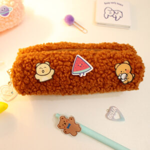 Brown + brooch + pendant / About 30 pens