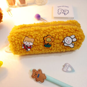 Orange + brooch + pendant / About 30 pens