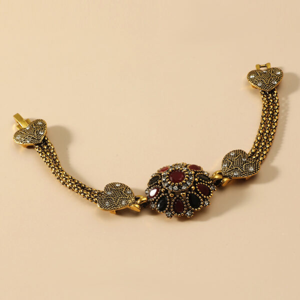 Wholesale Crystal Gems Vintage Flower Bracelet