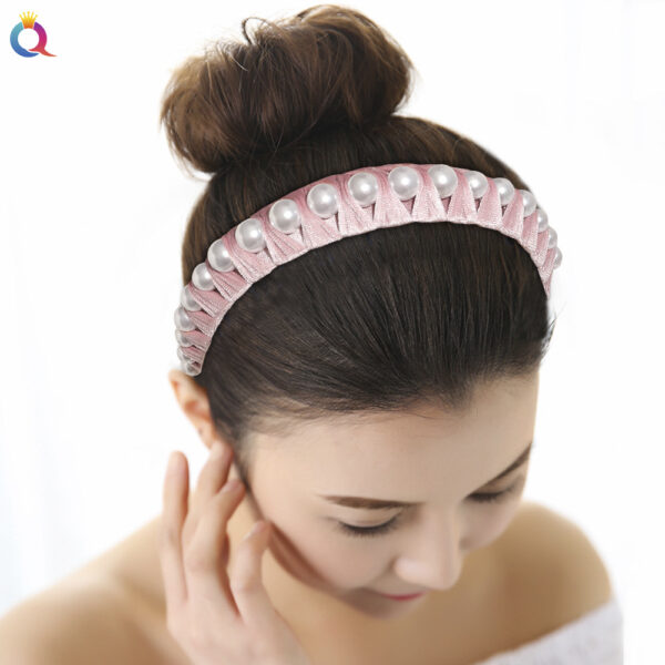 Wholesale of New Autumn and Winter Velvet Woven Pearl Hair Bands