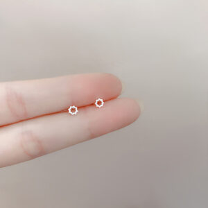Polyhedral Stud Earrings / 925 silver needle