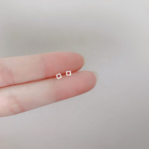 hollow square stud earrings / 925 silver needle