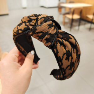 Coffee Houndstooth Clip-Edge Headband