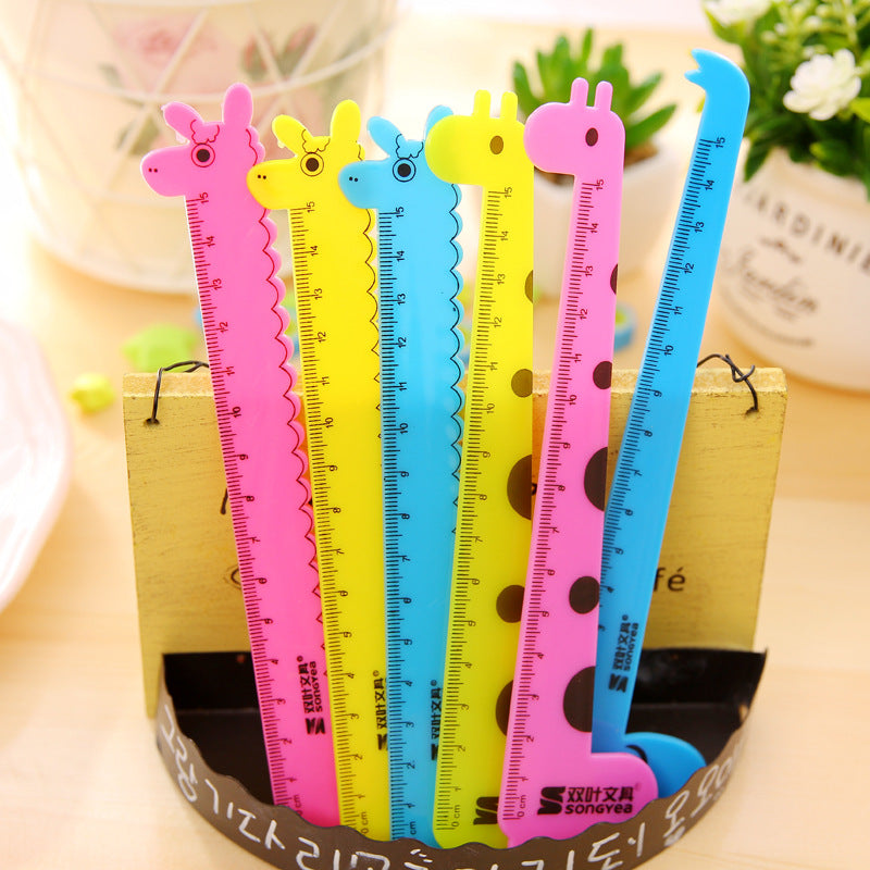 Wholesale Plastic 15cm Girae Ruler