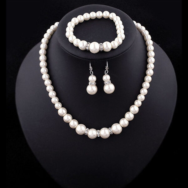 3431437968_2103299325-1 Wholesale Diamond Pearl Necklace Earrings Bracelet Three-Piece Set